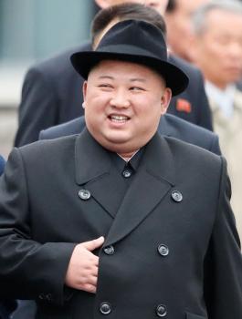 عباس والزعيم الكوري الشمالي 