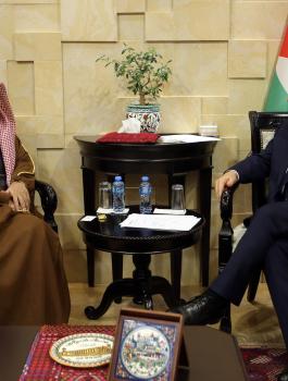 اشتيه وأول سفير كويتي لدى فلسطين 