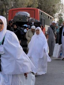  نقل معتمري غزة