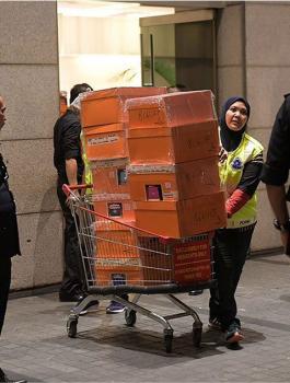 مصادر أموال لرئيس الوزراء الماليزي السابق