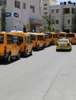 الشرطة تسحب رخصة قيادي مركبات عمومي 