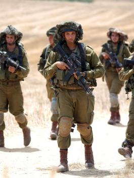 فلسطينيين تسللوا الى المستوطنات الاسرائيلية 