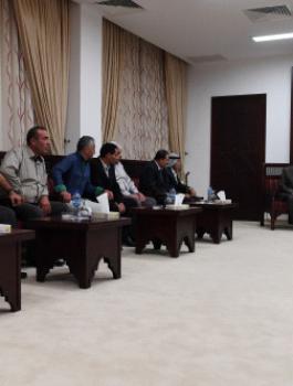 الرئيس يستقبل أهالي قلنديا