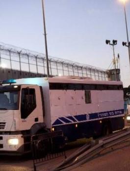 تنقلات واسعة في صفوف الأسرى المضربين