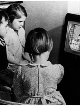 تلفزيون قديم 