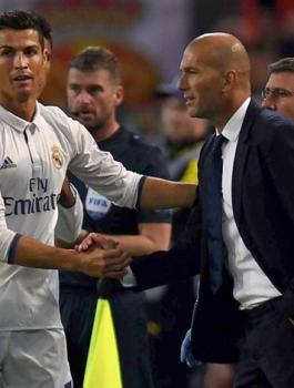 زيدان يدافع عن رونالدو بعد غيابه عن التهديف