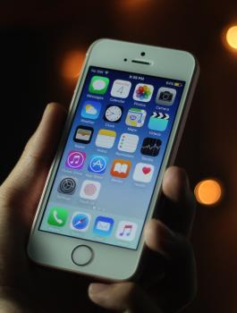 سعر هواتف آيفون الجديدة 