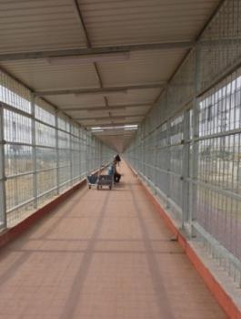 الاحتلال يقرر إبعاد أسير إلى غزة