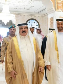 البحرين وفلسطين والامارات 