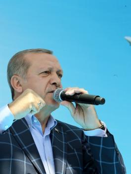 اردوغان: القدس مدينة عزيزة على قلوبنا ويُحَذر أمريكا وإسرائيل