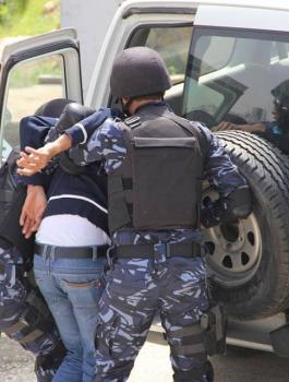 اعتقال على شخص نصب على وزارة المالية 