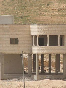 اخطارات بوقف البناء 