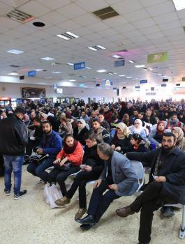 معبر الكرامة 