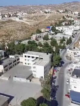 اعتقال موظف في بلدية بيت عوا 