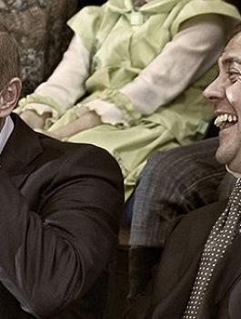 بوتن ينفجر ضحكا بسبب معلومة خاطئة لأحد وزرائه