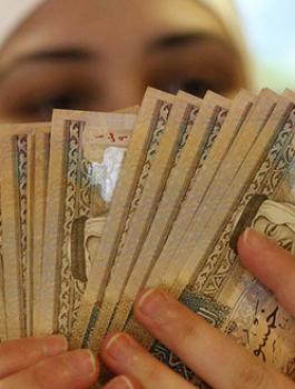 الدولار والدينار الاردني في الاسواق الفلسطينية 