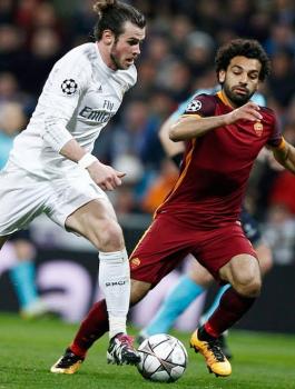 جارث بيل ومحمد صلاح 