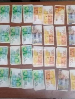 الشرطة تقبض على متسول بحوزته 10 آلاف شيقل 
