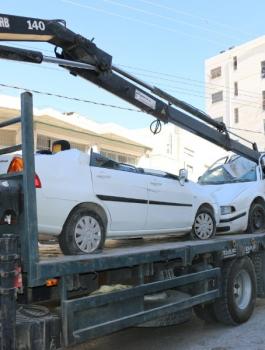 اتلاف مركبات غير قانونية في الخليل 