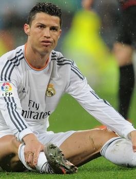 صحيفة "ماركا" تنشر تقريراً مقلقاً حول جاهزية رونالدو للكلاسيكو