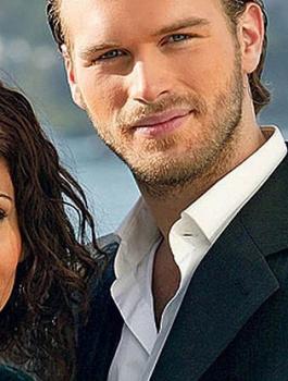 الفنان التركي مهند 