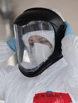 انتاج الكمامات واللباس الواقي 