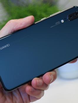 Huawei تتفوق على iPhone 