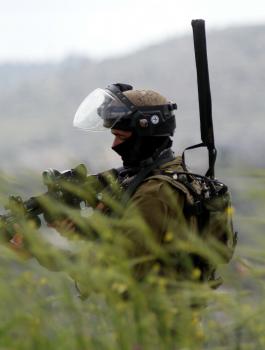 الاستيلاء على اراضي الفلسطينيين في جنوب نابلس 