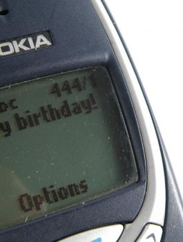 25 سنة على إرسال أول رسالة نصية من هاتف إلى آخر