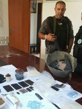  الوقائي يضبط كميات كبيرة من المخدرات واعتقال مشتبهين في الخليل