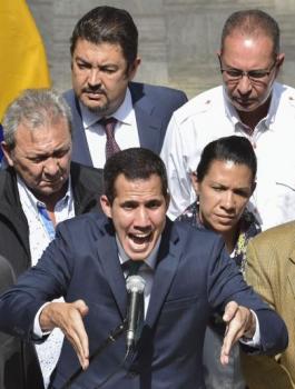 غوايدو والتدخل العسكري الامريكي في فنزويلا 