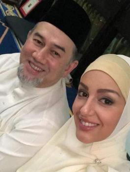 ملك ماليزيا وملكة جمال روسيا 