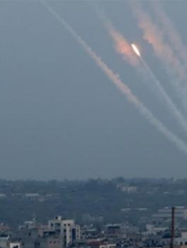 اطلاق صواريخ من قطاع غزة 