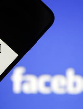 فيسبوك ترفض تعويض ملابيين المستخدمين بعد فضيحة كامبريدج أناليتيكا