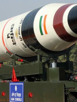 طريق إيران السرية لنقل الأسلحة والصواريخ