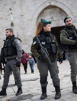 باب العامود في القدس 