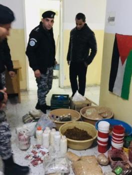 ضبط معمل لتصنيع المعسل المغشوش برام الله 