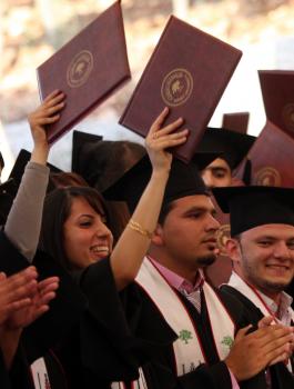 آبل وجوجل وطلاب الجامعات 