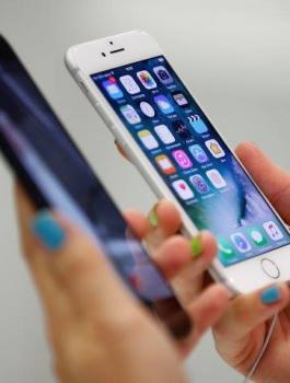 آبل وفيسبوك 