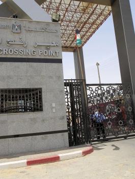 مصر تقرر اغلاق معبر رفح يوم غد الاثنين