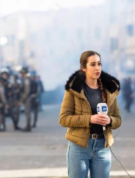 زينة صندوقة و قناه رؤيا 