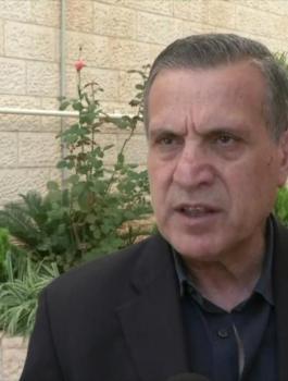 الناطق باسم الرئاسة ينفي عرض سعودي لدولة فلسطينية عاصمتها أبوديس!