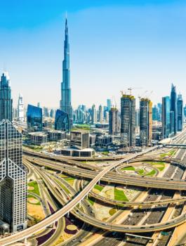 الامارات والدول العربية والعيش 