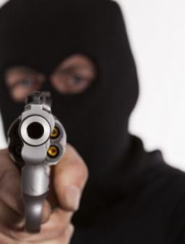 لصوص يسرقون 70 الف دينار من منزل في غزة 