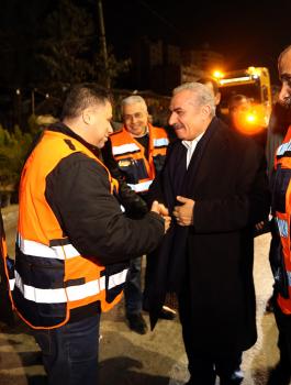 رئيس الوزراء وطريق كفرعقب 