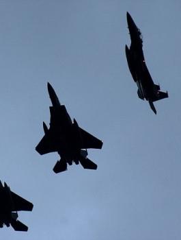 قصف امريكي على دير الزور 