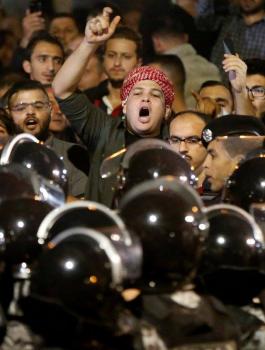 السعودية والاحتجاجات في الاردن 