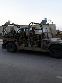 اخلاء عمونا 