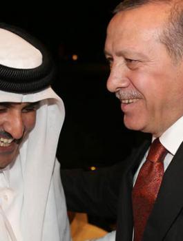 ماكرون يتصل بأردوغان وأمير قطر بشأن الأزمة الخليجية