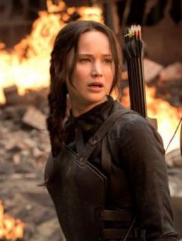 1446126541-landscape-1446063703-the-hunger-games-mockingjay-part-1-jennifer-lawrence-as-katniss